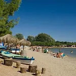 House Palmera * Μεντουλίν