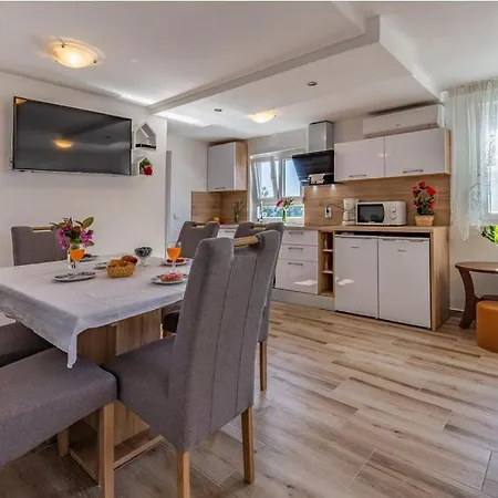House Palmera Ferienhaus Medulin