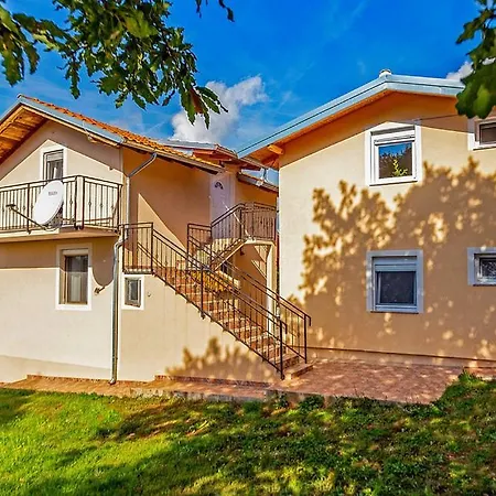 Hébergement de vacances House Palmera *